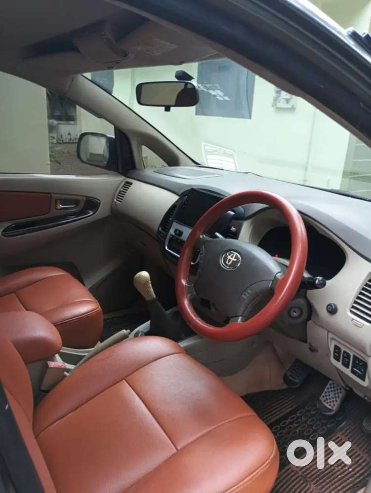 Toyota Innova Diesel 2011 2nd Owner