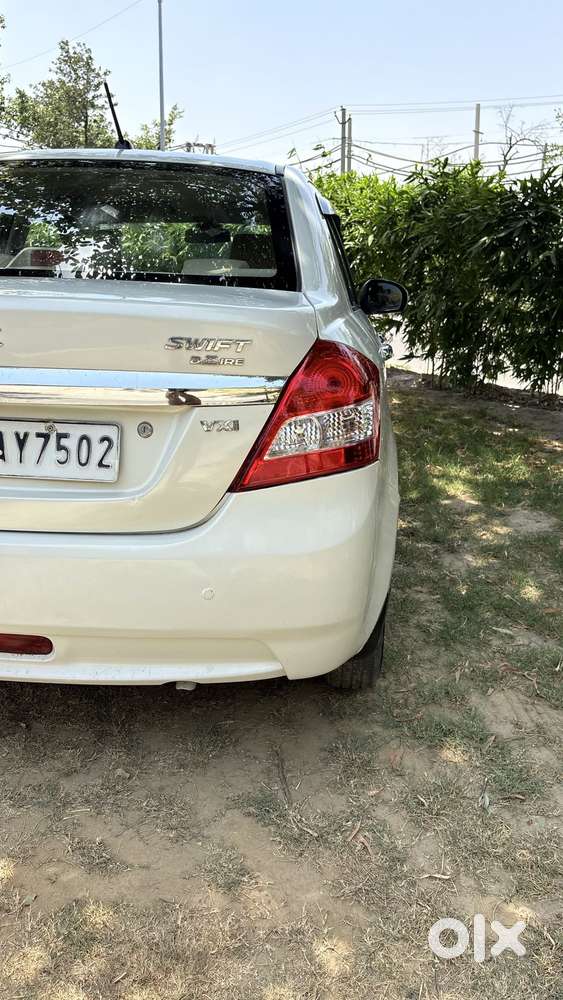 Maruti Suzuki Swift Dzire Vxi Optional, 2014, Petrol