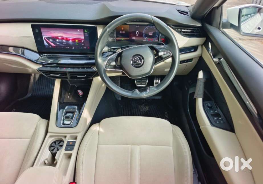 Skoda Octavia 2.0 L K Tsi At, 2022, Petrol
