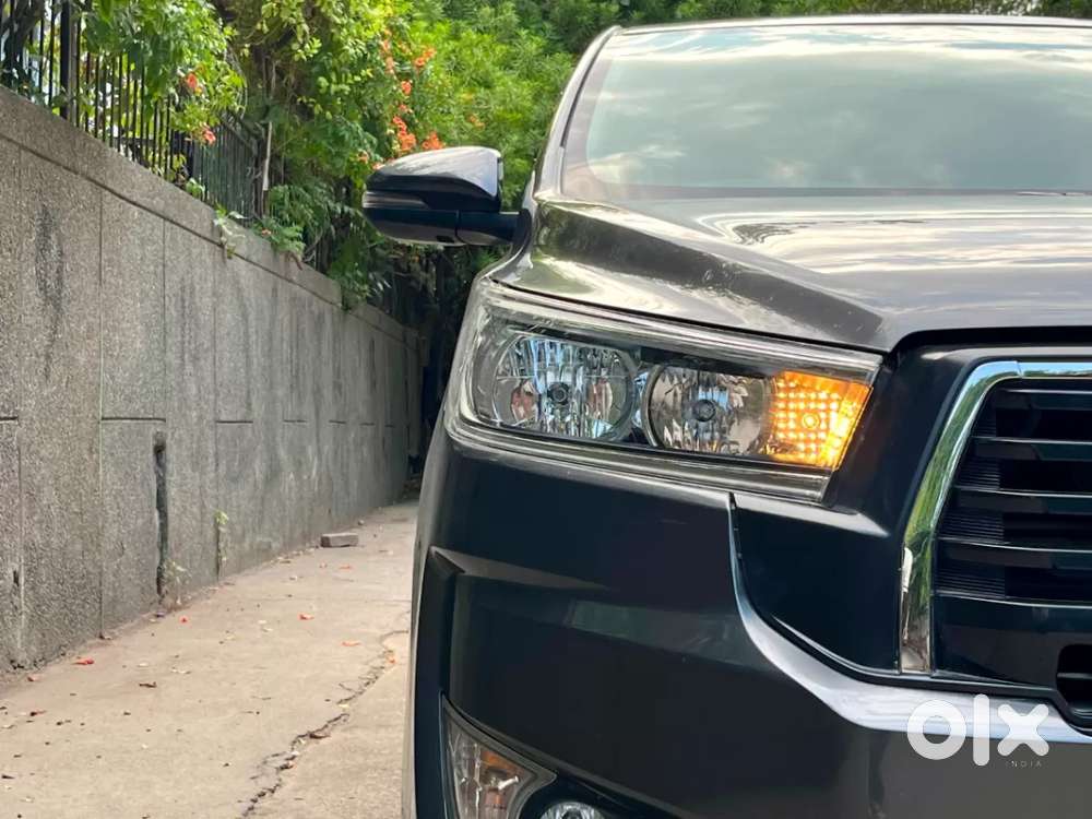 Toyota Innova Crysta [2020-ongoing] 2.4 Gx 7 Str, 2022, Diesel