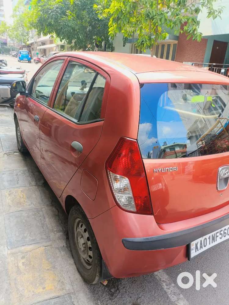 Hyundai I10 2010 Petrol Well Maintained Immediate Sale Due Parking Pro