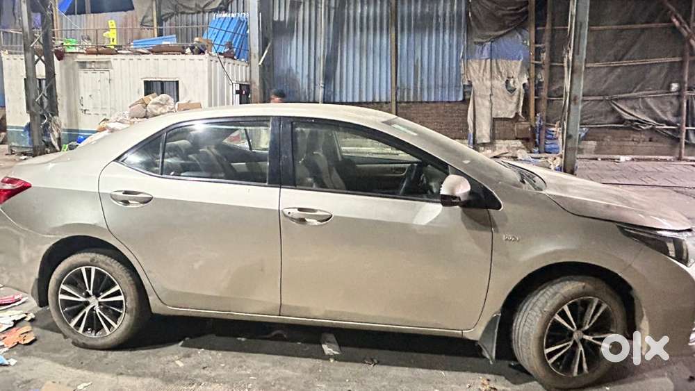 Toyota Corolla Altis 2015
