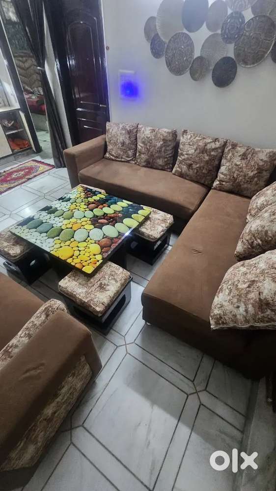 7 Seater Sofa Set Complete with Coffee Table