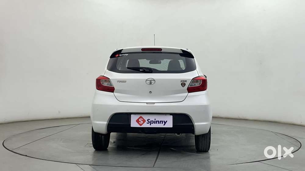 Tata Tiago Xza, 2017, Petrol