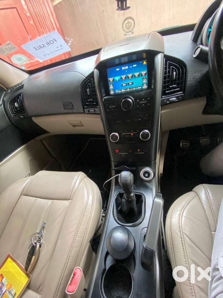Mahindra Xuv 500  2017