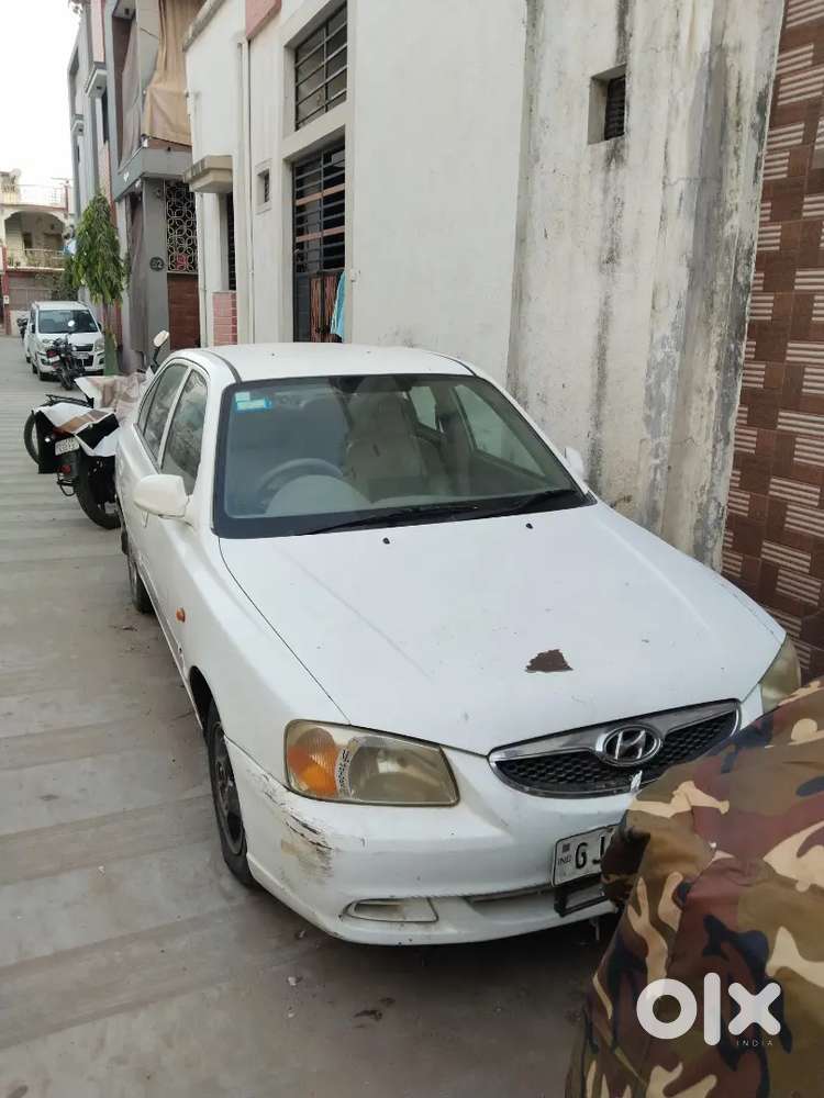 Hyundai Accent Hatchback 2011 Cng & Petrol 98000 Km Driven