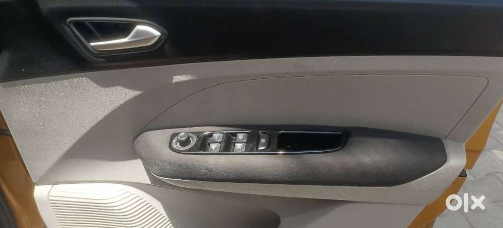 Renault Triber Rxz, 2019, Petrol