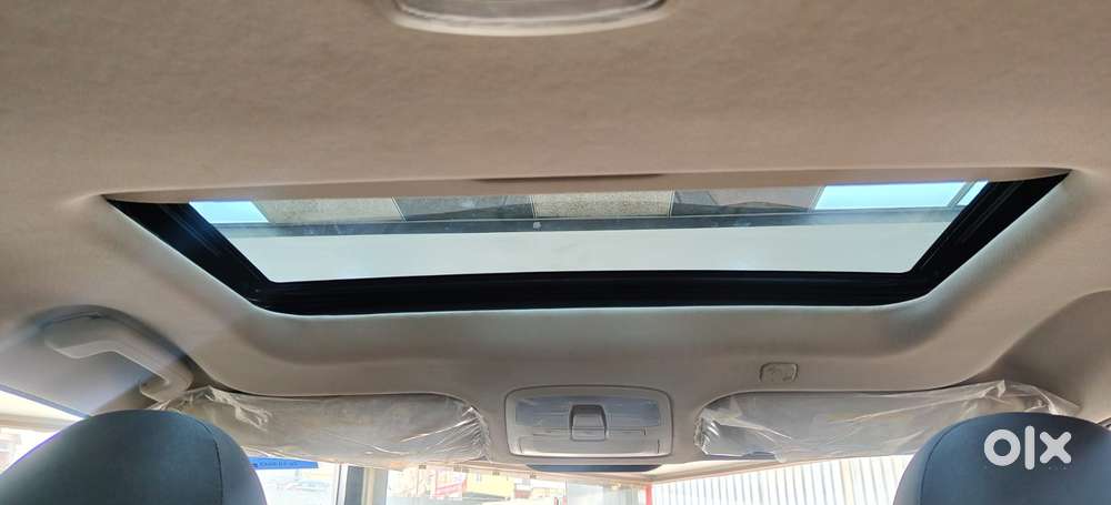 Mahindra Xuv300 W6, 2023, Petrol