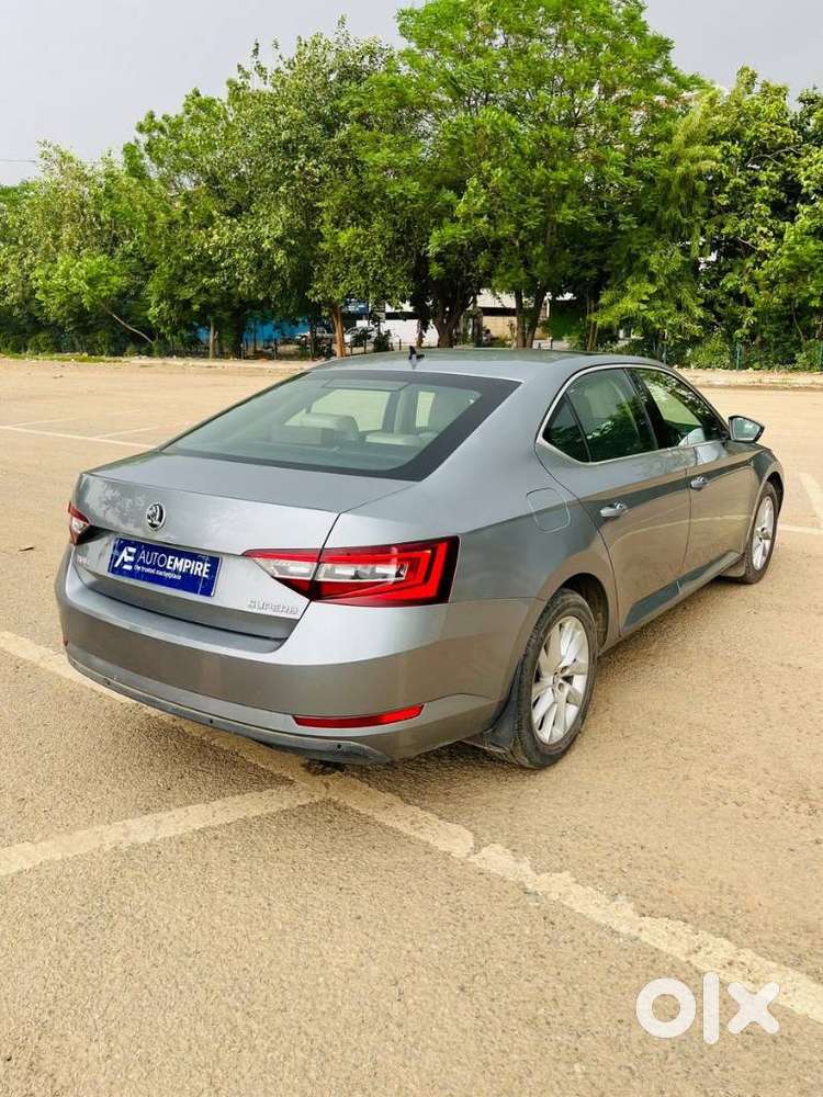 Skoda Superb Lk 1.8 Tsi At, 2019, Petrol
