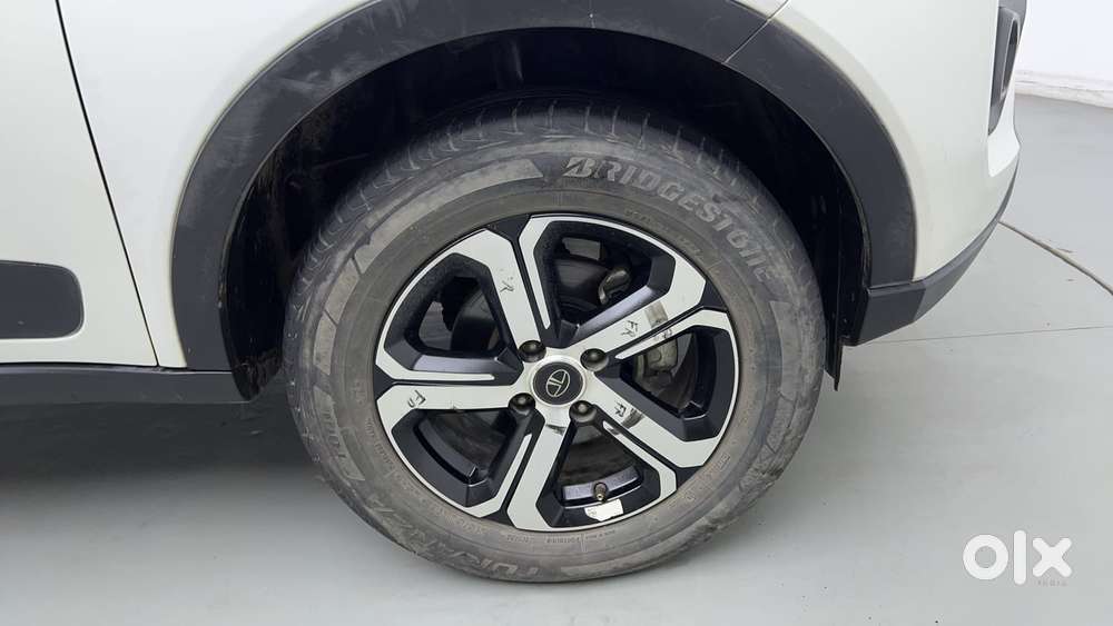 Tata Nexon 1.5 Revotorq Xz Plus Hs Dual Tone, 2022, Petrol