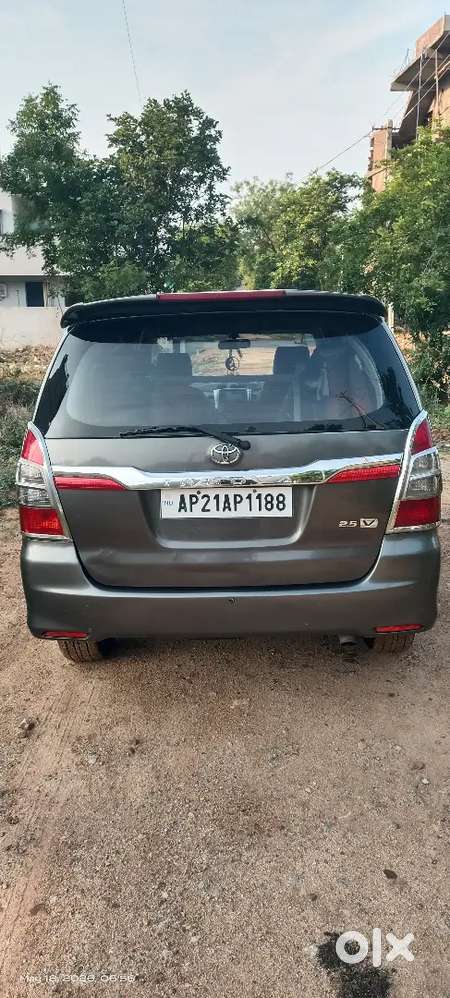 2012 Toyota Innova 2.5 Diesel 2012