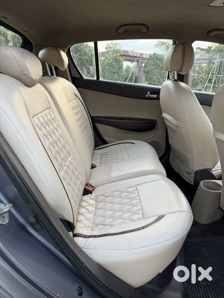 Hyundai I20 Petrol Asta Option, 2010, Petrol