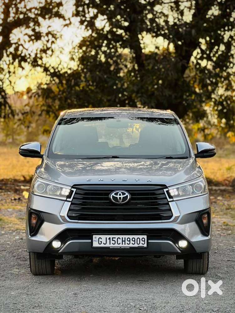 Toyota Innova Crysta
