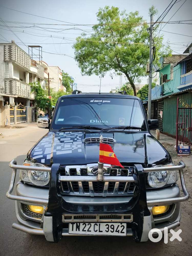 Mahindra Scorpio Vlx 
Model.. 2013
Owner.. 3
Km.. 1.34.000