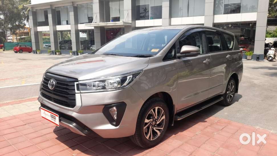 Toyota Innova Crysta 2.4 Gx Limited Edition At 7 Str, 2022, Diesel