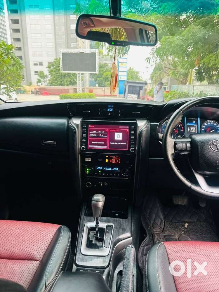 Toyota Fortuner Legender 4x2 At 2.8, 2025, Diesel