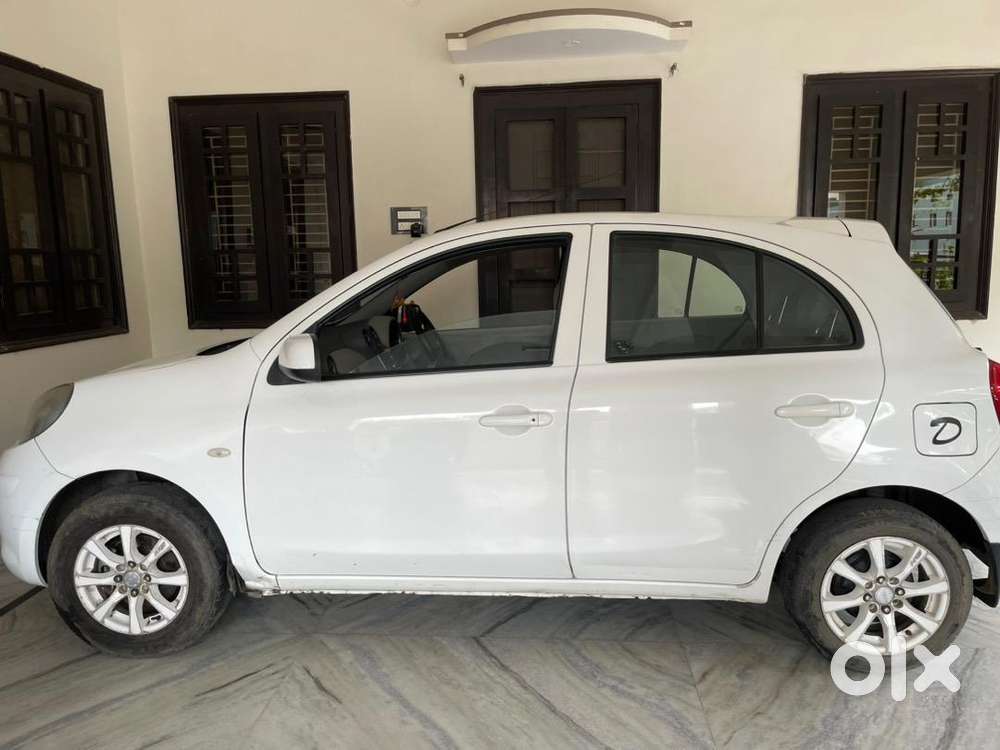Nissan Diesel Car 2011