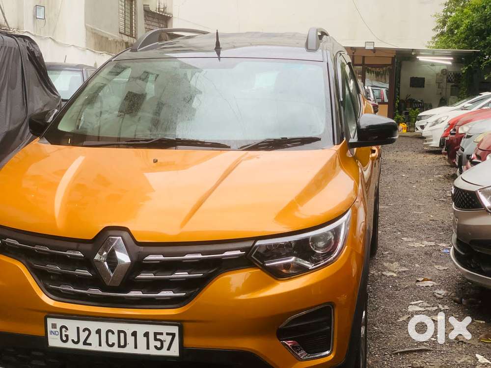 Renault Triber Rxz, 2023, Petrol