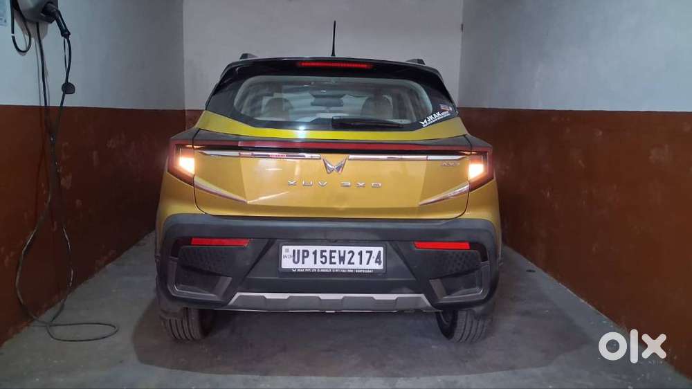 Xuv 3xo Ax7 Automatic Petrol