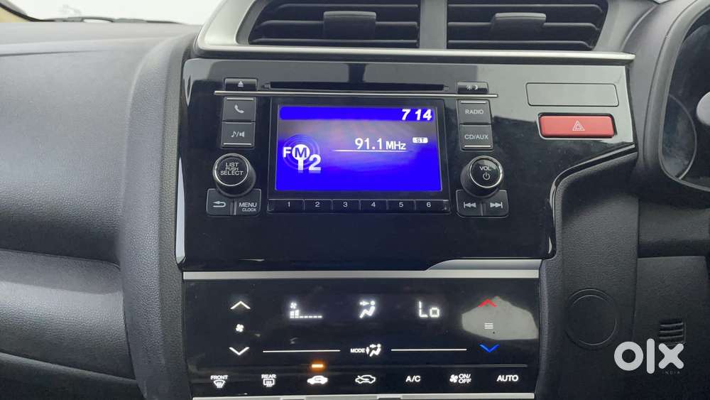 Honda Jazz [2020-2023] 1.2 V I-vtec Mt, 2016, Petrol