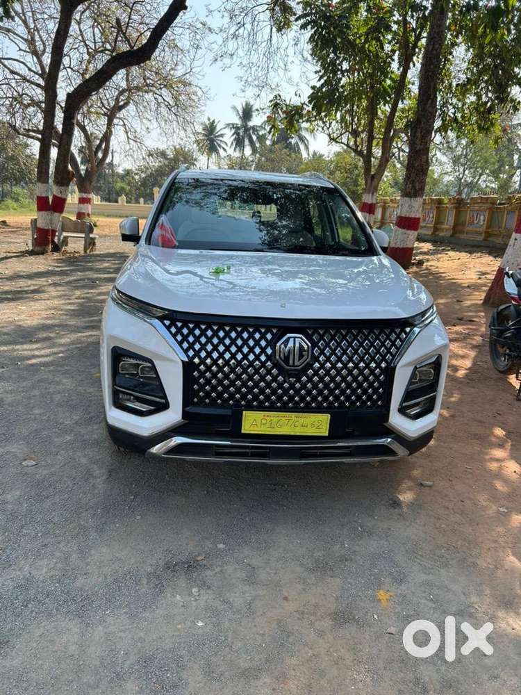 Mg Hector Plus 2025