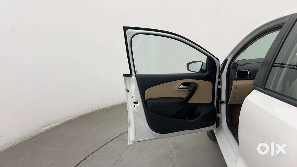 Volkswagen Ameo 1.2 Mpi Highline 16 Alloy, 2017, Petrol