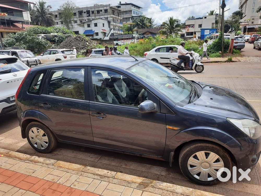 Ford Figo 2012 Petrol 135000 Km Driven