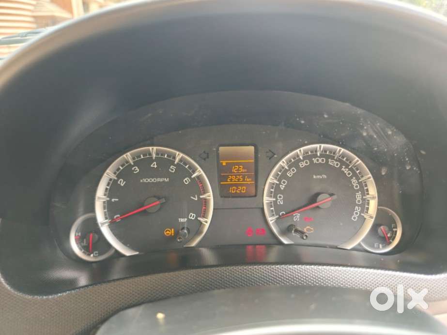 Maruti Suzuki Swift Dzire Vxi Optional, 2013, Petrol