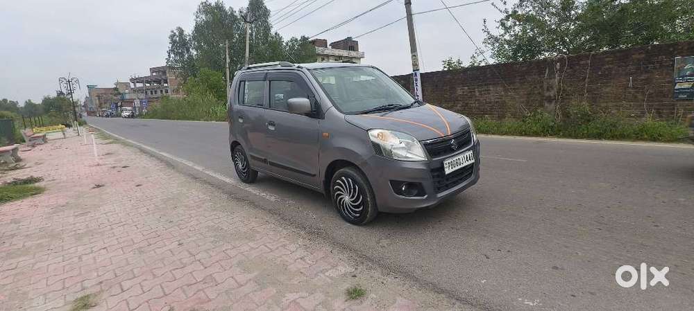 Maruti Suzuki Wagon R Vxi 1.0, 2016, Petrol