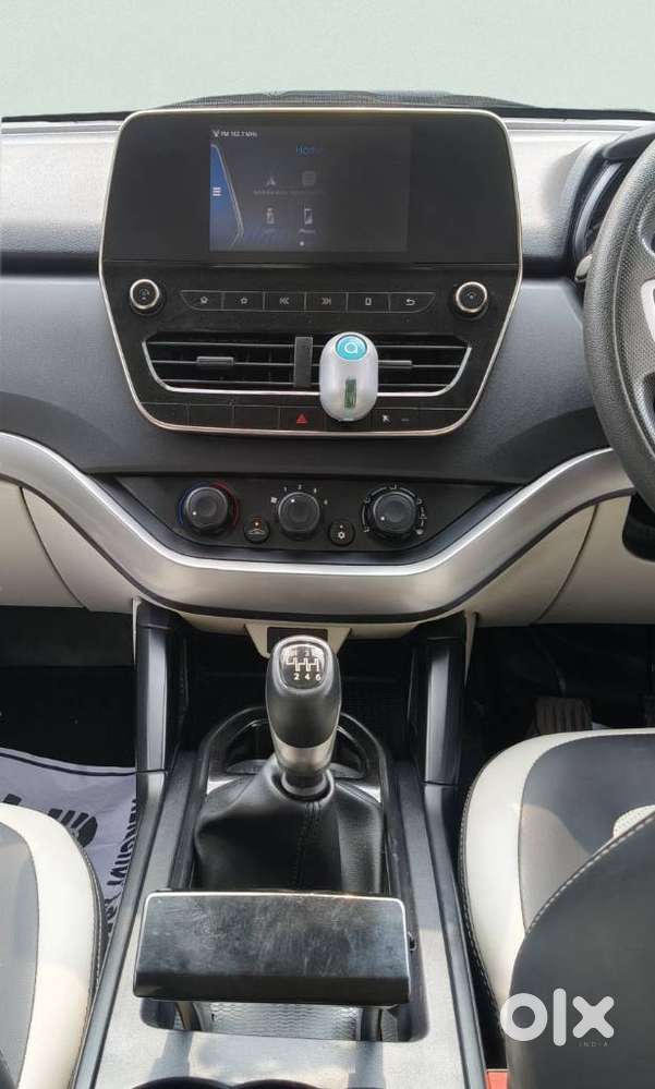 Tata Safari Pure Plus, 2022, Diesel