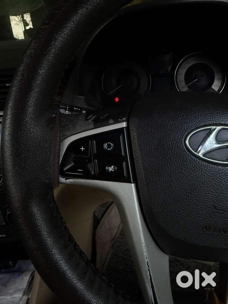 Hyundai Fluidic Verna Diesel 2012