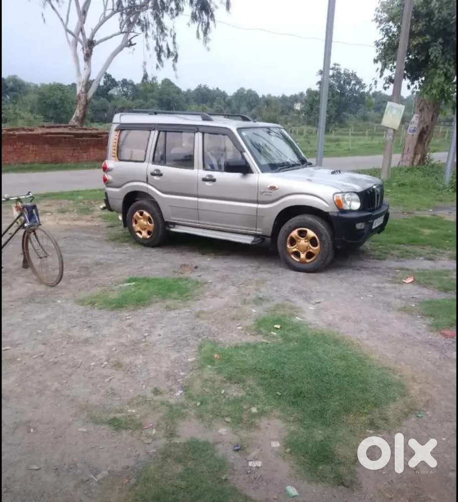 Mahindra Scorpio Classic 2013 Diesel 145000 Km Driven