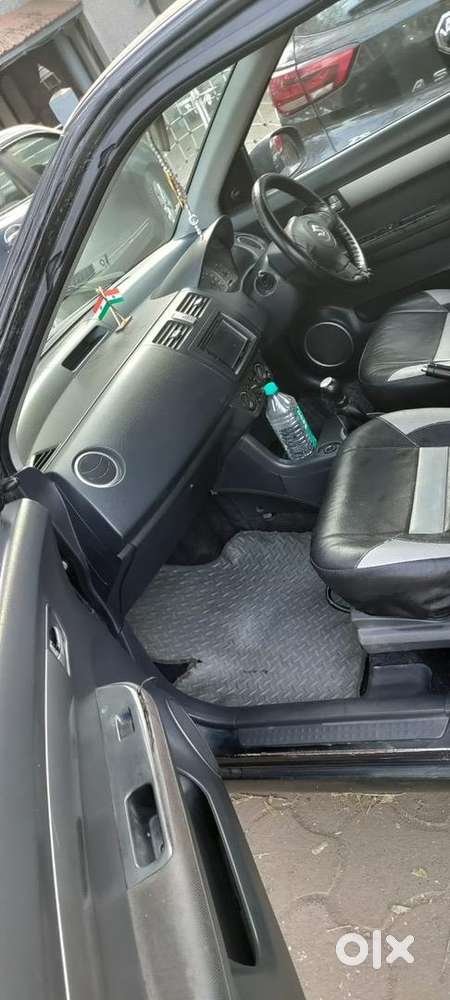 Maruti Suzuki Swift 2006 Petrol Well Maintained