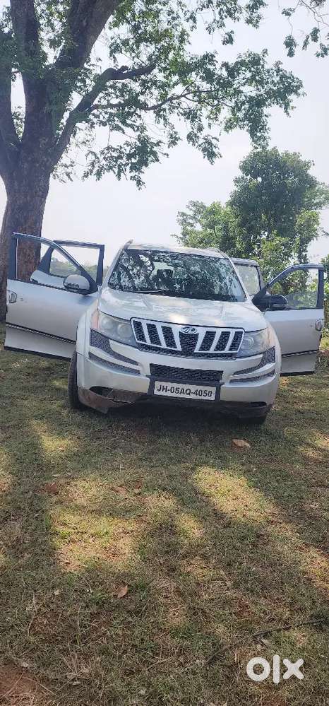 Mahindra Xuv500 2013 Diesel 83203 Km Driven