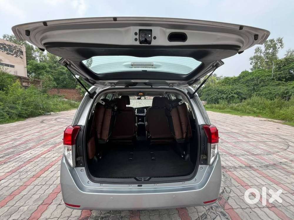 Toyota Innova Crysta 2.4 V 7 Str, 2017, Diesel