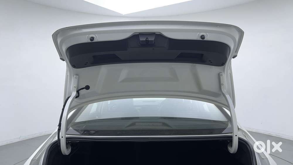 Skoda Slavia Style 1.5l Tsi Dsg, 2022, Petrol