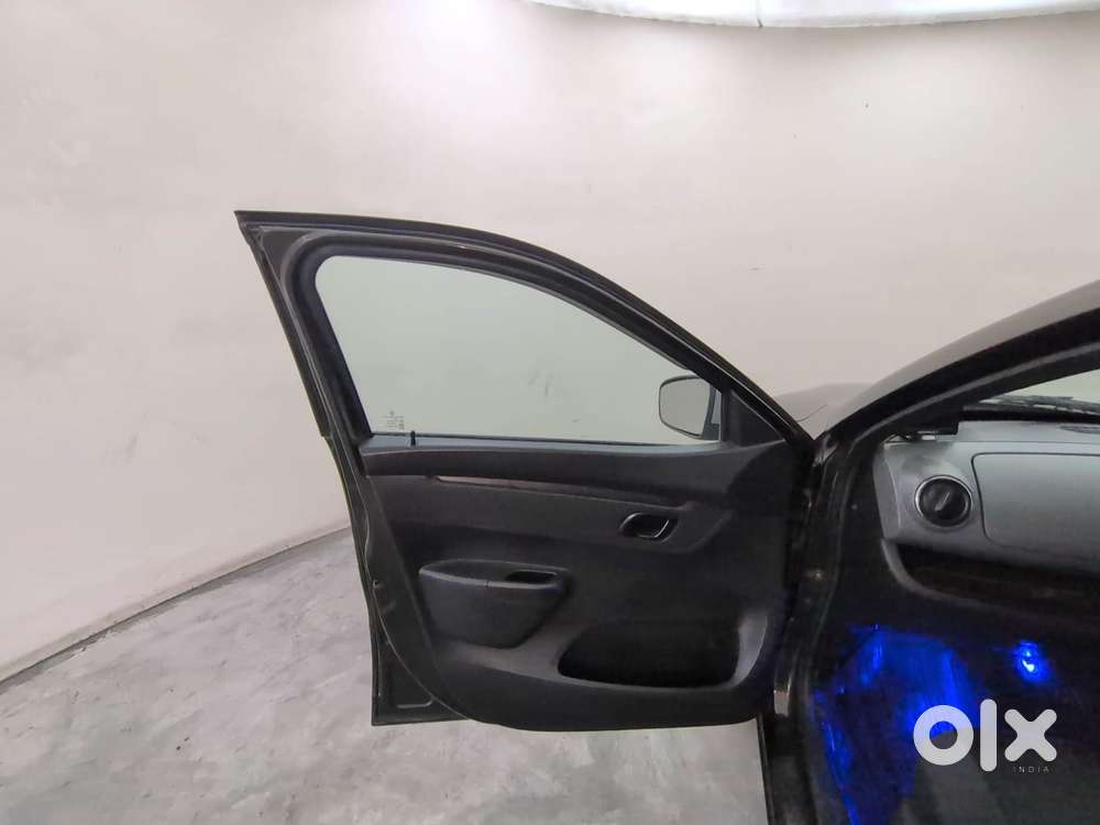 Renault Kwid 1.0 Rxt Sce Special (o), 2017, Petrol