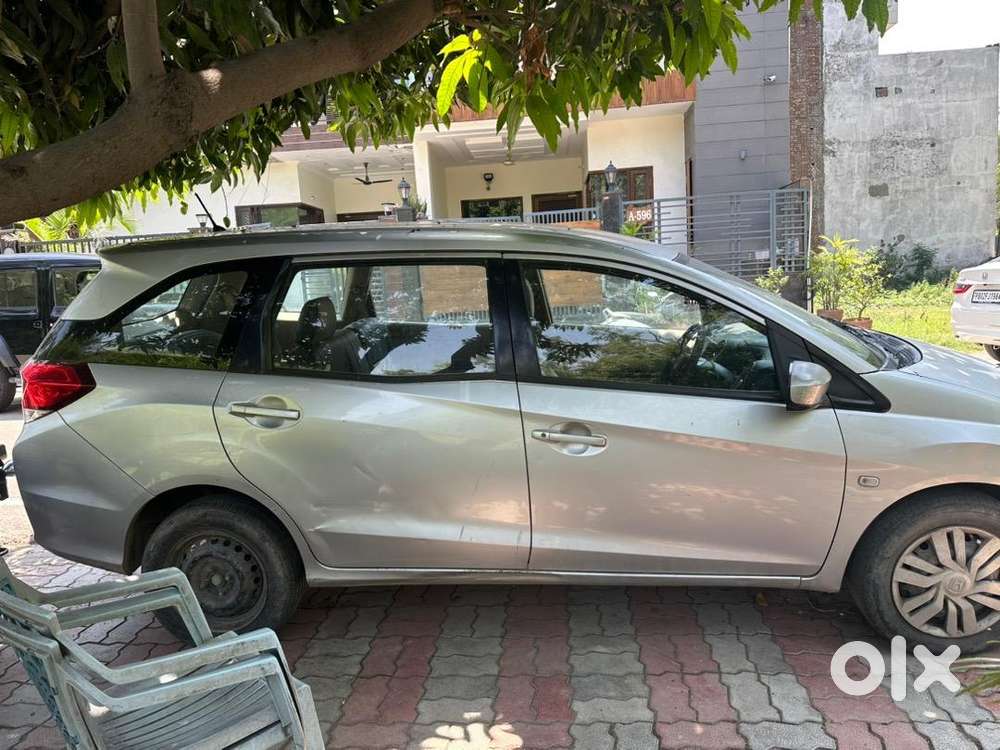 Honda Mobilio 2014
