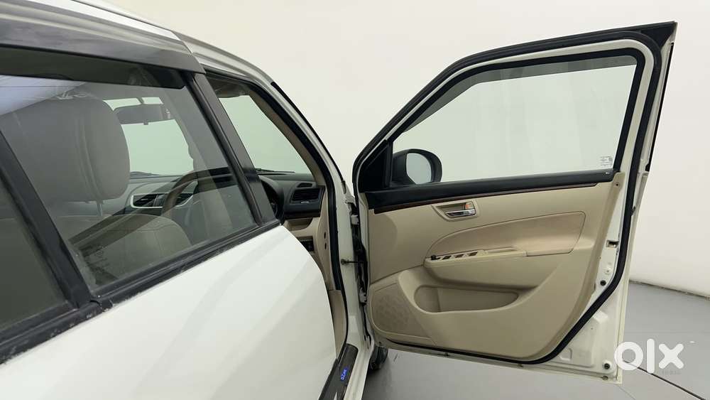 Maruti Suzuki Swift Dzire Vxi At, 2015, Petrol