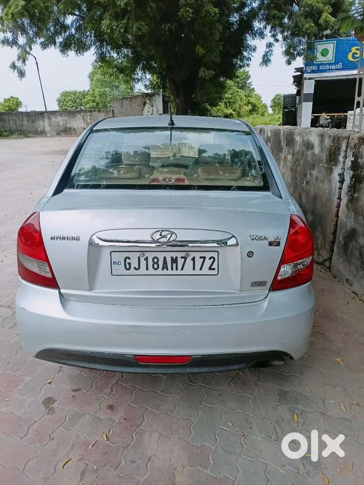 Hyundai Verna 2010