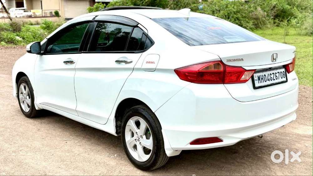 Honda City V Mt Sunroof, 2015, Diesel