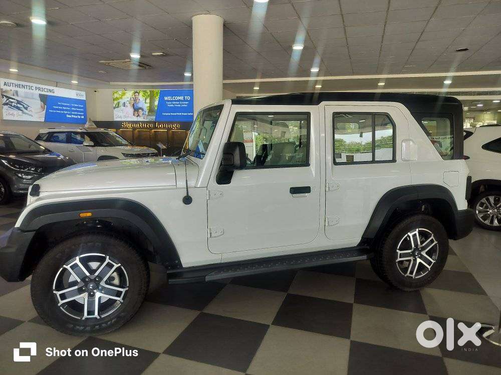 Mahindra Thar Roxx Mx5 Petrol At 2wd, 2025, Petrol