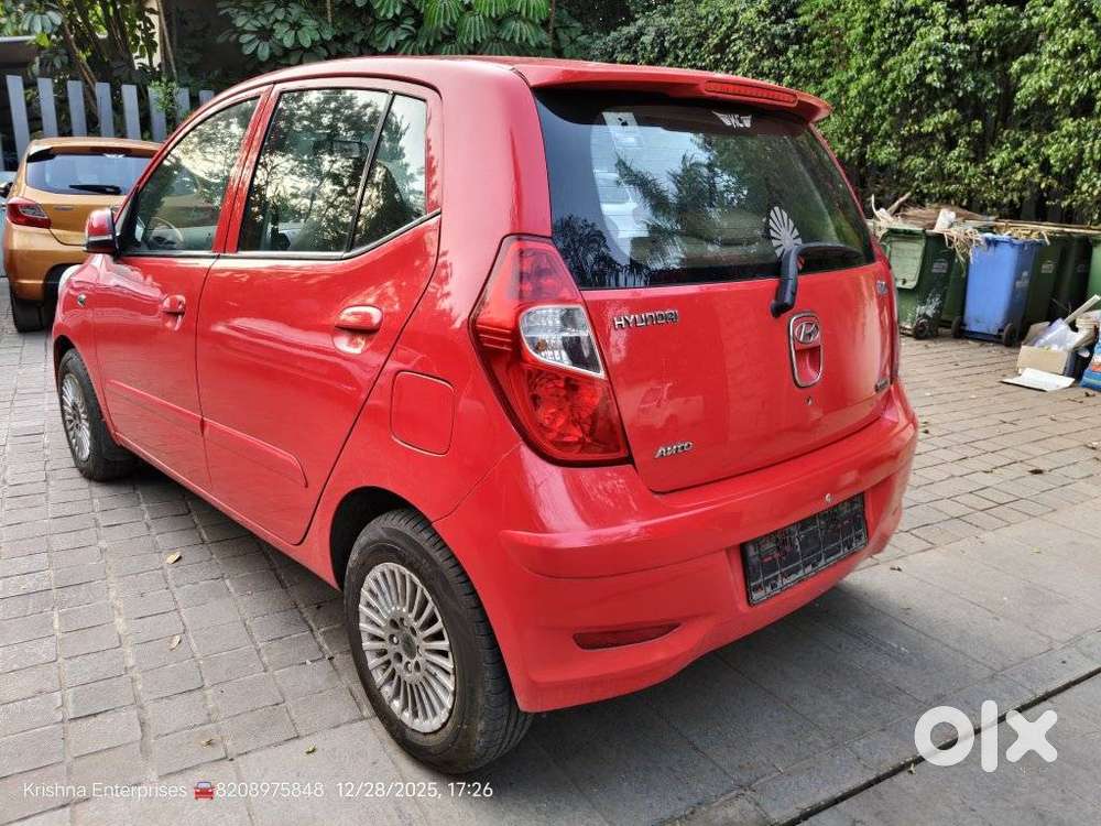 Hyundai I10 Sportz At, 2012, Petrol