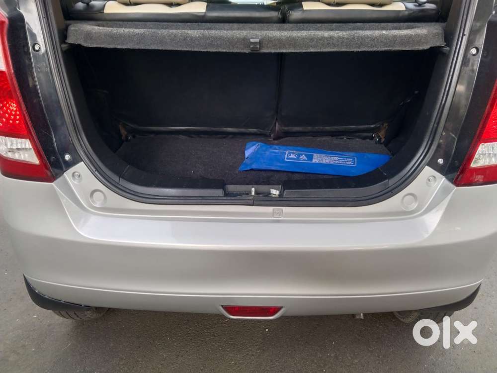 Maruti Suzuki Ertiga Vxi At Petrol, 2016, Petrol