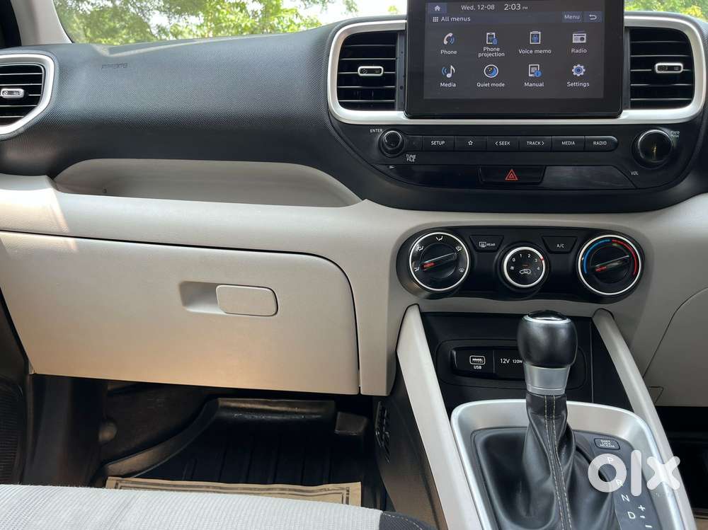 Hyundai Venue 1.0 S (o) Turbo Dct, 2023, Petrol