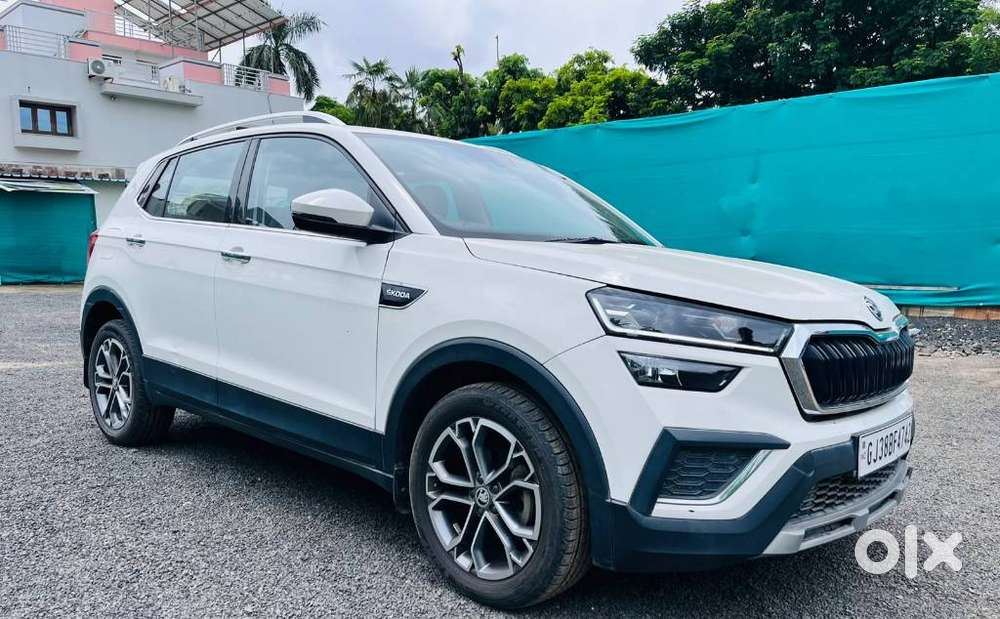 Skoda Kushaq 1.0 Tsi Style At (6 Airbags), 2023, Petrol