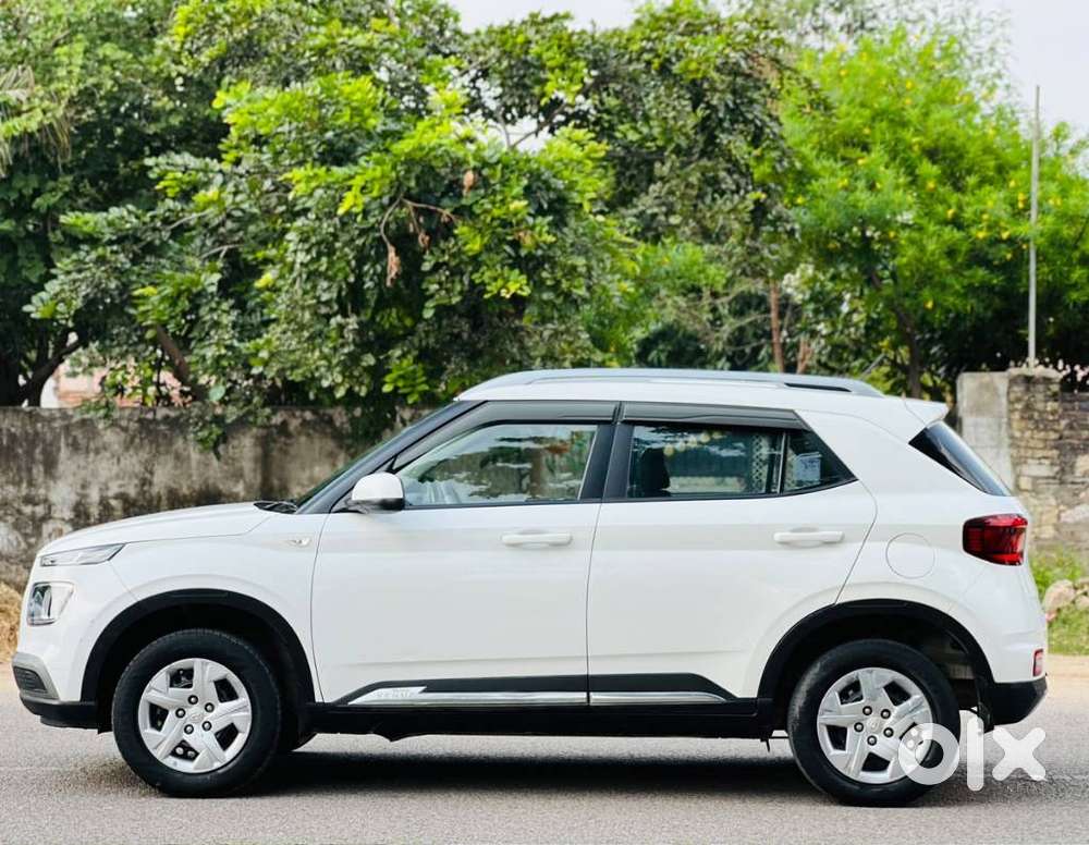 Hyundai Venue S Mt 1.2 Kappa, 2022, Petrol
