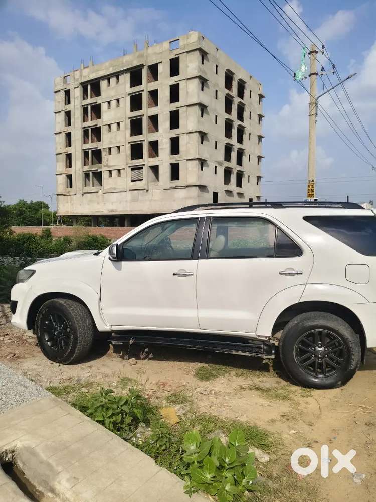 Toyota Fortuner Diesel Manual 2011