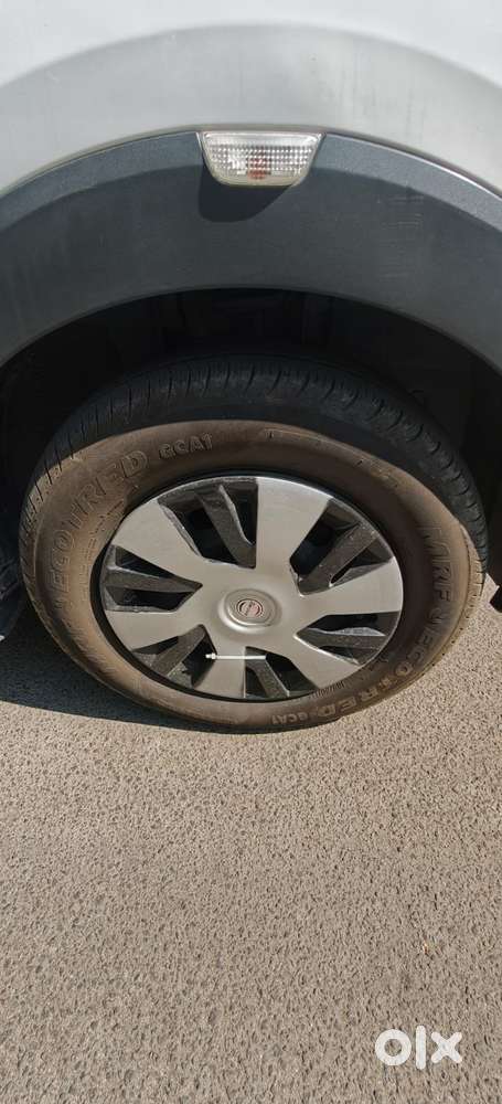 Renault Triber Rxl, 2022, Petrol