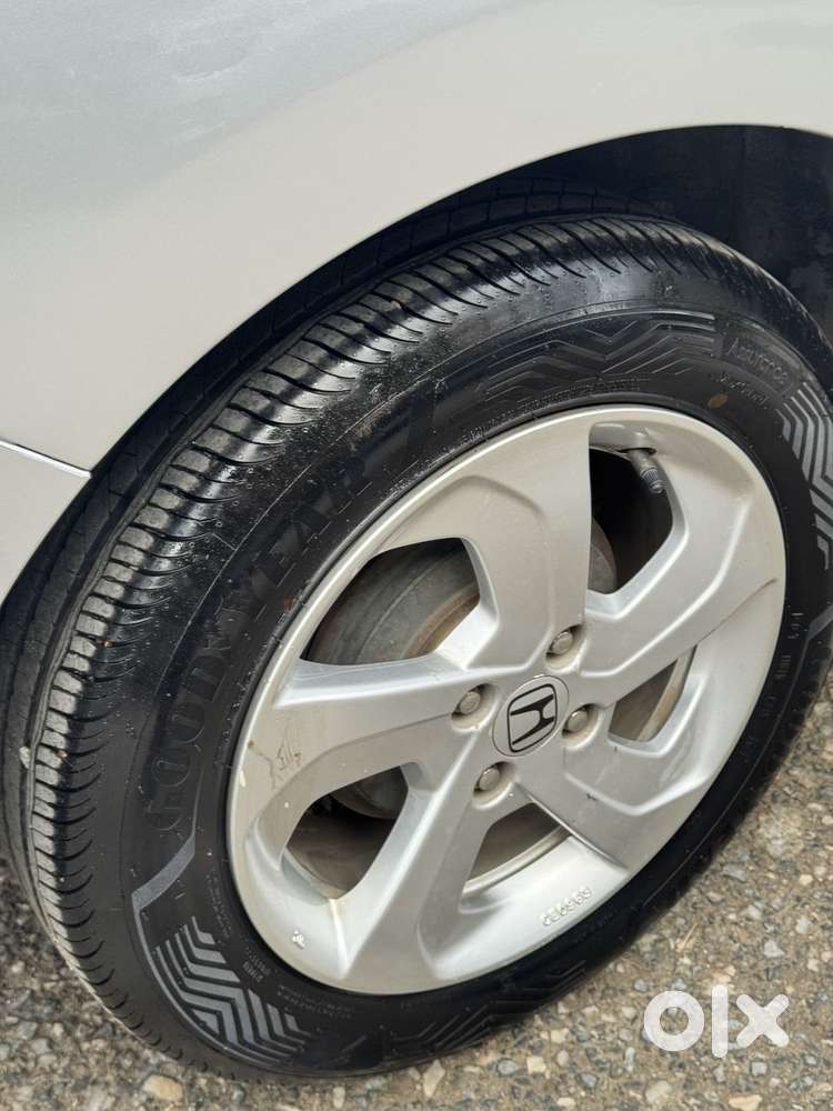 Honda City V Mt Sunroof, 2015, Petrol